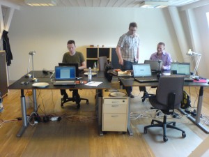 Der arbejdes i Århus kontoret